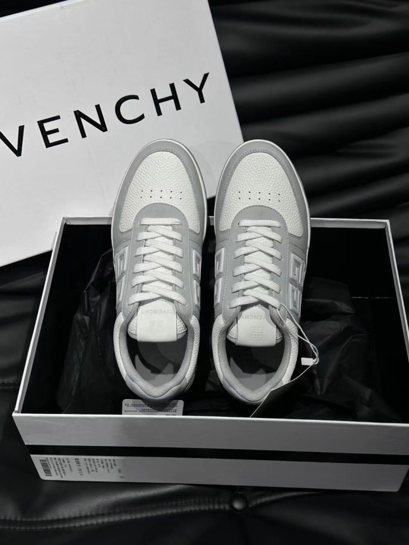 Givenchy Sneakers